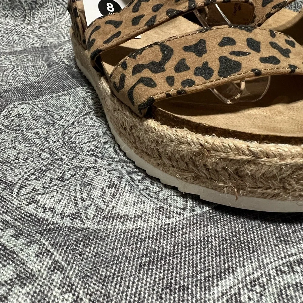 Universal Thread Tan Leopard Espadrille Sandals